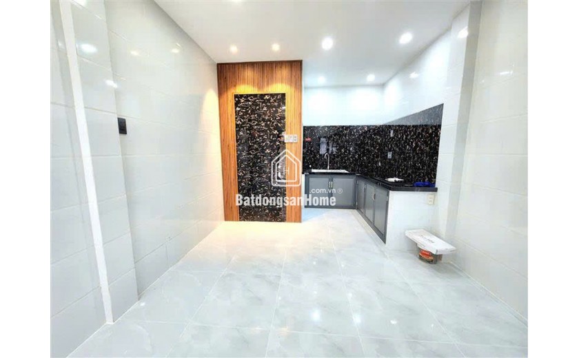 L1655 ⭐️ Giảm 120tr! sát Vincom Plaza Quang Trung GV, SHR, Vuông, 2 tầng, 3.3x7m, 2.x tỷ